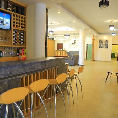Black Horse Hotel Apartment Addis Ababa Ngoại thất bức ảnh