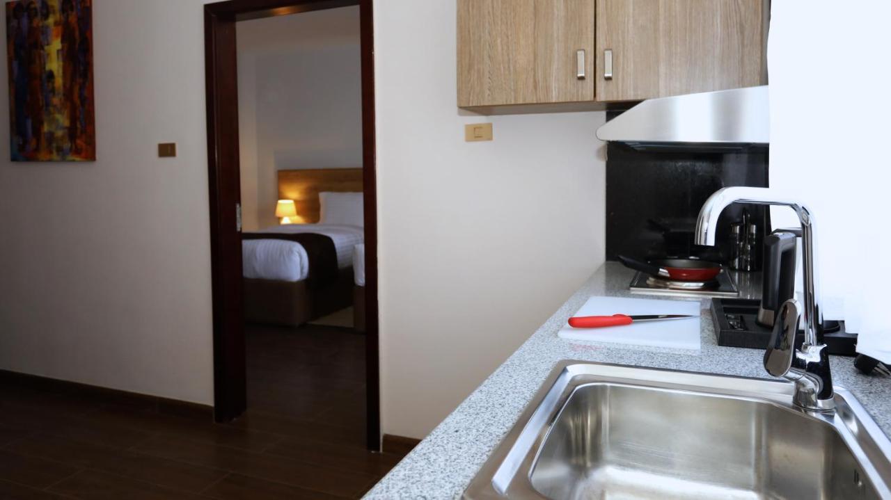 Black Horse Hotel Apartment Addis Ababa Ngoại thất bức ảnh