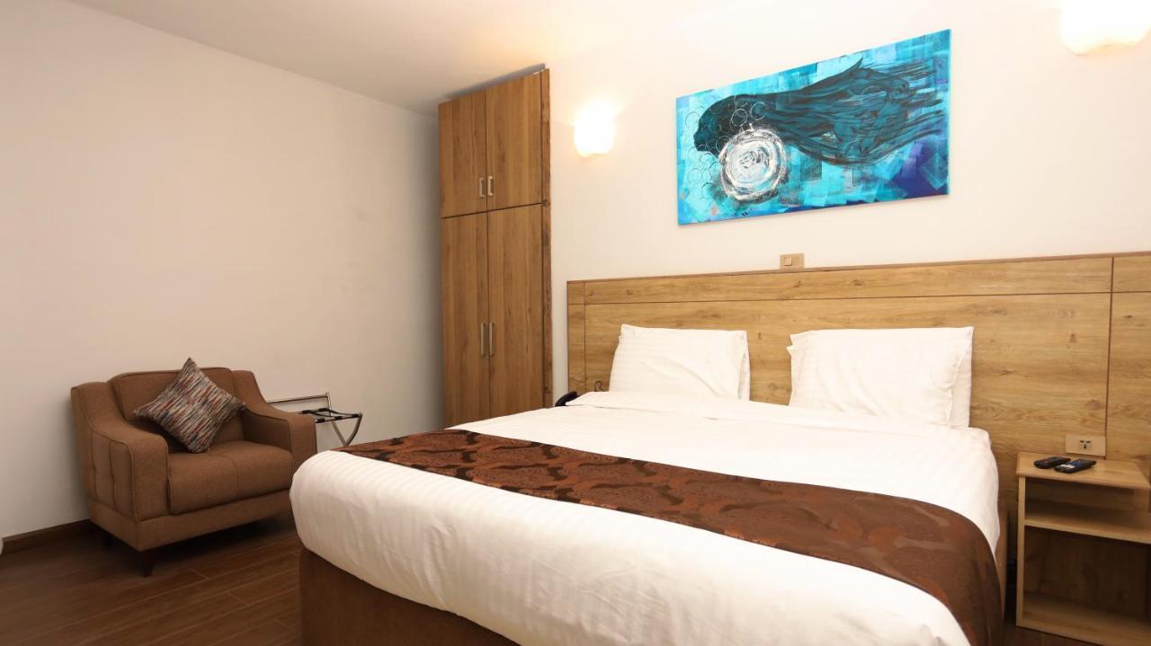 Black Horse Hotel Apartment Addis Ababa Ngoại thất bức ảnh