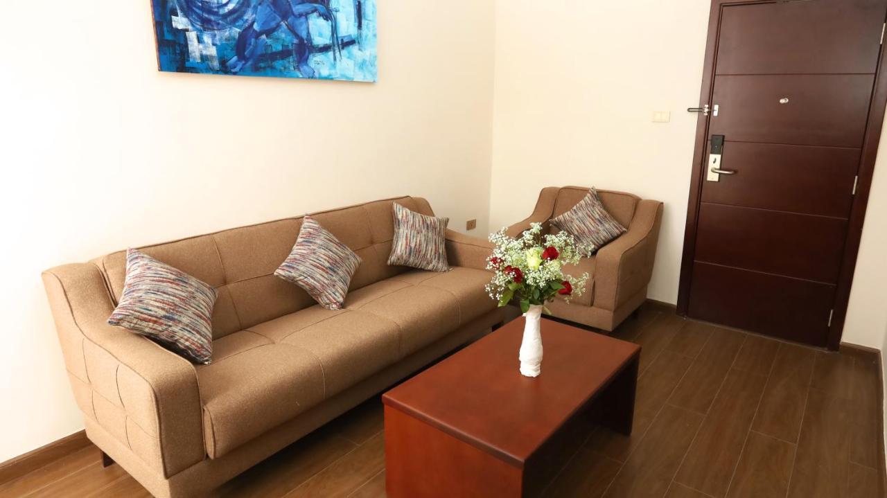 Black Horse Hotel Apartment Addis Ababa Ngoại thất bức ảnh
